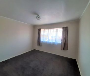 Tidy brick n tile unit - Photo 3