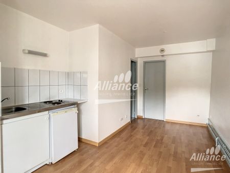 T1 Faubourg de Besançon MONTBELIARD - Photo 2