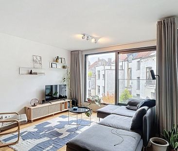 Appartement te huur in Elsene voor € 1.100 met 1 slaapkamer - Photo 3