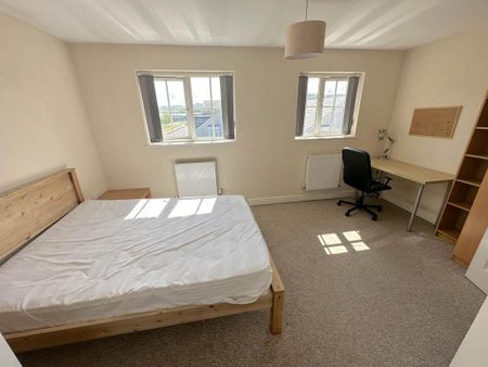 6 bedroom house to rent - Photo 4