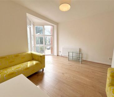 3 bedroom townhouse to rent - Photo 2