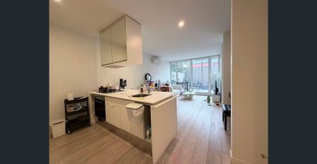 Modern Living in the Heart of Brighton – Ground Floor Apartment with Courtyard - Photo 5