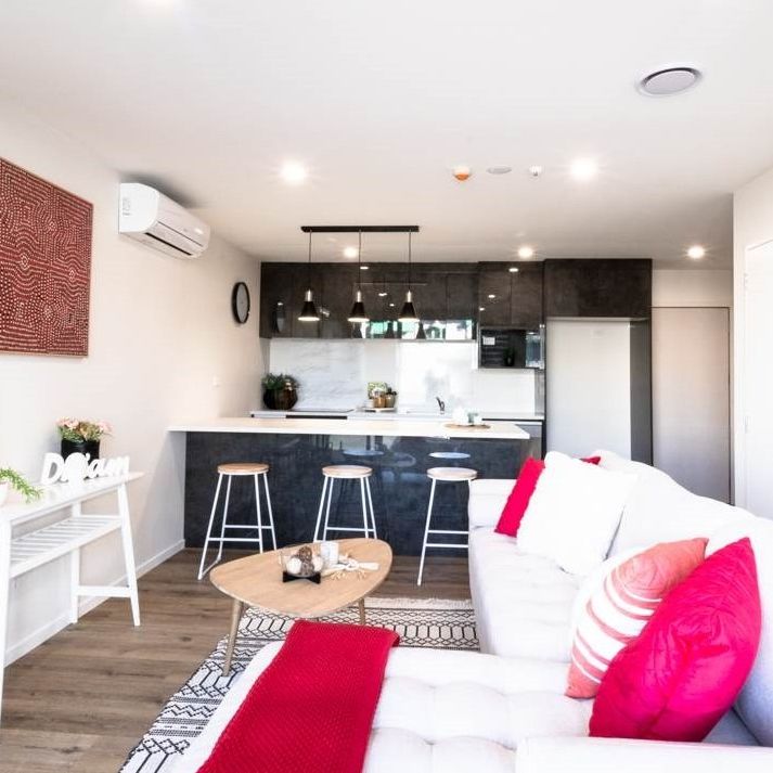 Modern Apartment Living - Water Included - Photo 1