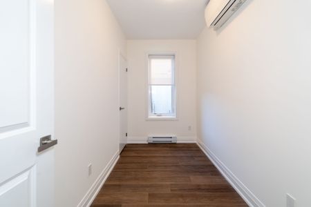 For Lease - 673 Danforth Avenue Unit# 2N, Toronto, Ontario - Photo 5