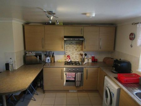 1 bedroom flat to rent - Photo 2
