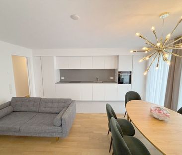 Trier: Stilvoll möblierte 2-Zimmer-Wohnung mit offenem Wohn- und Es... - Photo 1