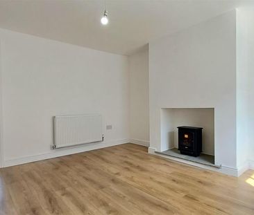 2 bedroom cottage to rent - Photo 1
