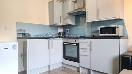 1 bedroom flat to rent - Photo 5
