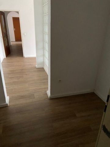 Helle und moderne 3-Zimmer-Wohnung in Wuppertal Vohwinkel - Photo 5