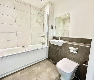 2 bedroom flat to rent - Photo 6