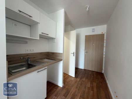 Location Appartement 1 pièce 20m² LE MANS 72000 - Photo 2