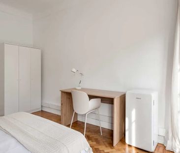 Avenida da Igreja, Lisbon, Lisbon 1700 - Photo 4