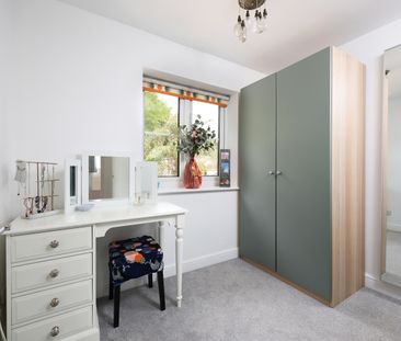 4 Bed Detached House, Robertson Drive, BS4 - Photo 2