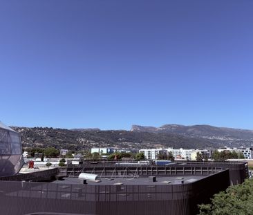 Location Appartement 4 pièces 79m² NICE 06200 - Photo 6