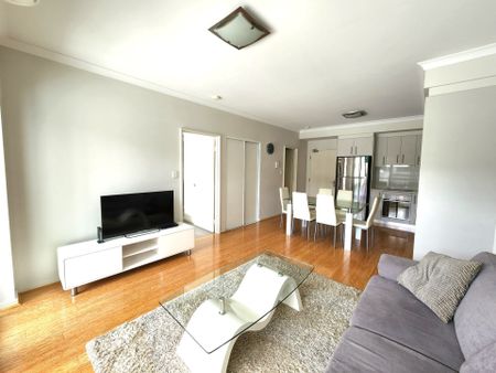 11/180 Stirling Street, Perth, WA 6000 - Photo 3