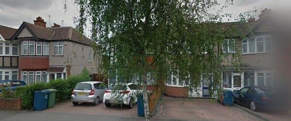 3 Bed End Terrace, Clitheroe Avenue, HA2 - Photo 1