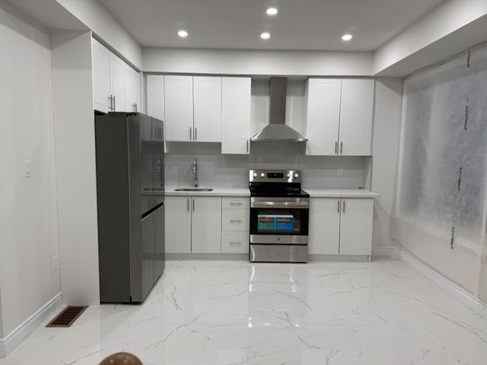 For Lease - 387 Tennant Circle, Vaughan, Ontario - Photo 1