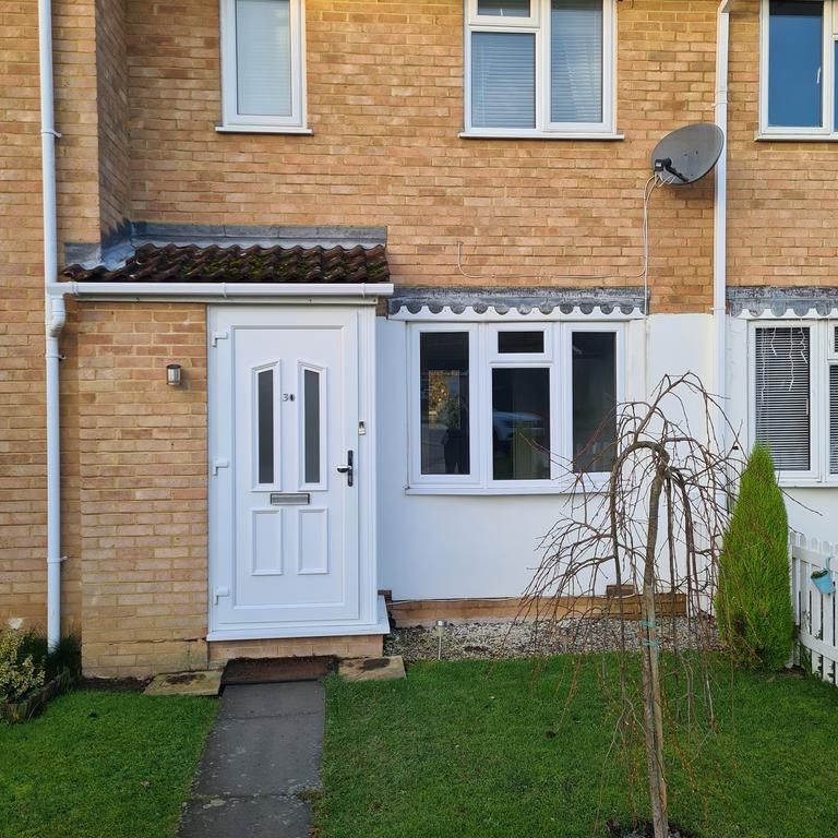 2 bedroom semi-detached house to rent - Photo 1