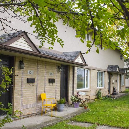 Parklane Townhomes - Photo 3