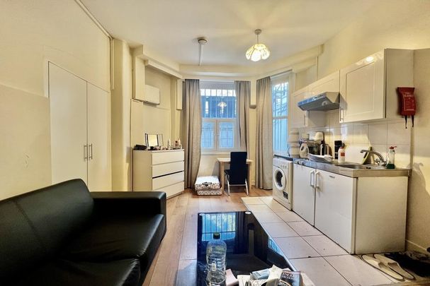 studio property to let - Photo 1