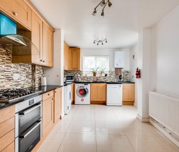 Titup Hall Drive, Headington, OXFORD - Photo 1