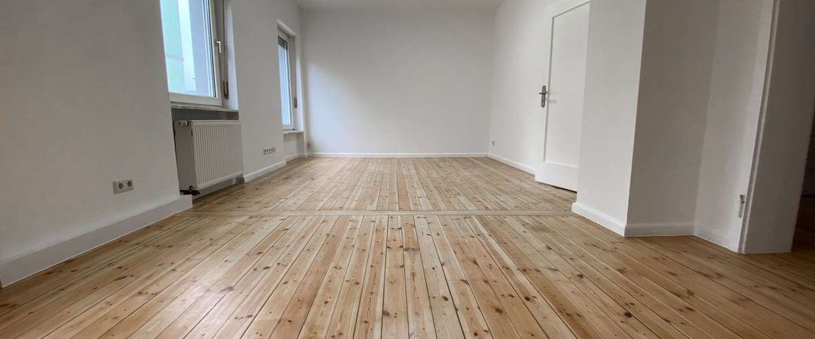 KL - Nähe Messeplatz, 2 ZKB, Tageslichtbad, neue EBK, echte Holzdielen ''RENOVIERT'' - Photo 1