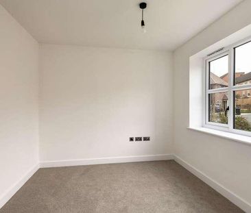 Venn Close, Dunmow, CM6 - Photo 1