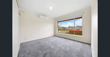 Convenient Wendouree Location - Photo 2