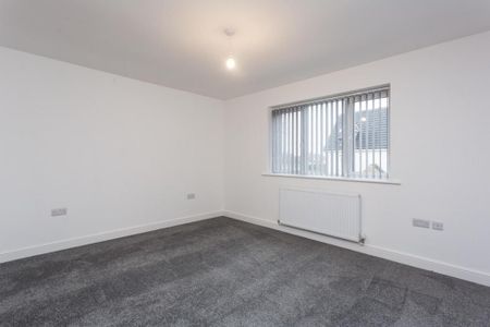 4 bedroom detached house to rent - Photo 4