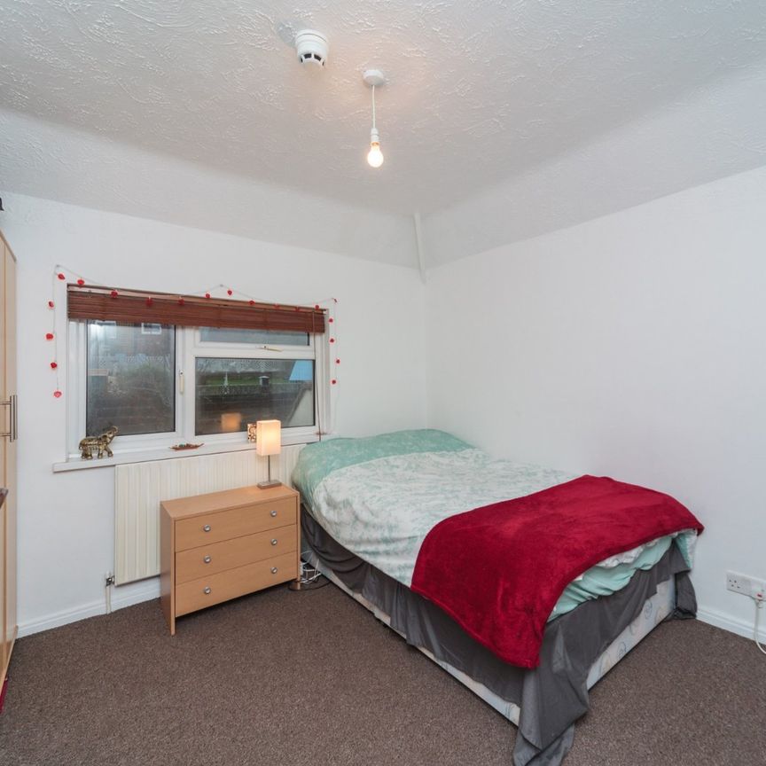 5 bedroom semi-detached house to rent - Photo 1