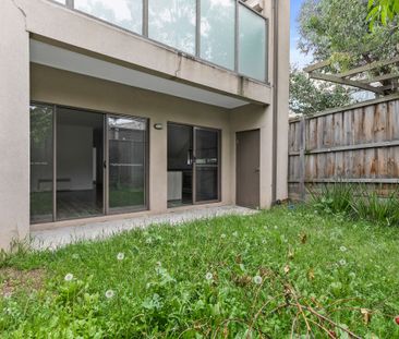 Modern, Low Maintenance Living - Photo 5