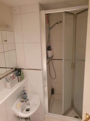 2 Bed Flat, Sheridan Court, SW9 - Photo 1