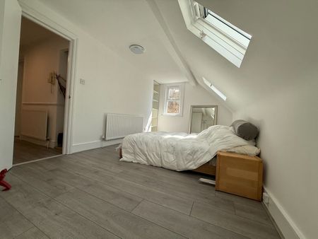 2 Bed Flat, Hurstbourne Road, SE23 - Photo 4