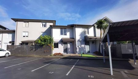 East Tamaki - The 2 bedrooms family home - Photo 2