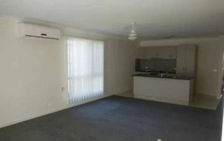 FULLY FENCED, 3 BEDROOM UNIT IN DEERAGUN - Photo 3