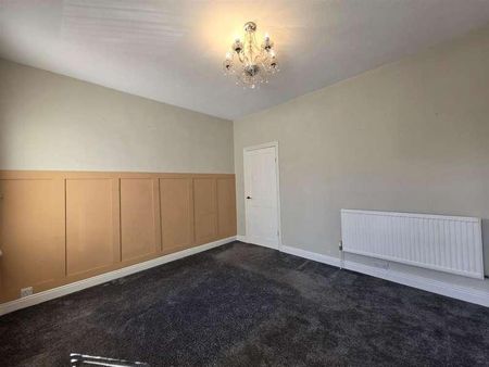 Moorland Road, Scarborough, YO12 - Photo 3
