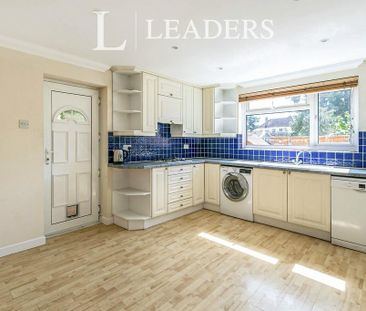 3 bedroom bungalow to rent - Photo 5