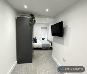 1 bedroom in a house share to rent - Photo 5