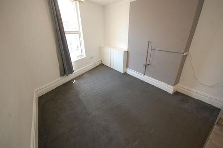 Martins Lane, Wallasey, 2 bedroom, Flat - Photo 5