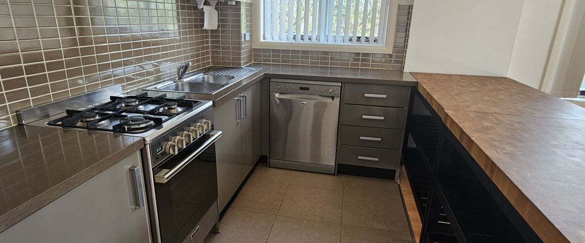 Convenient, Comfortable Living in Central Hornsby - Photo 1