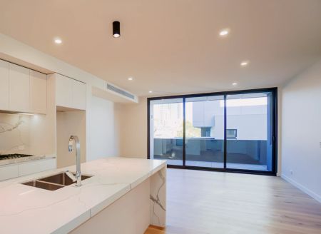 4 Bed 2 Bath - Photo 3