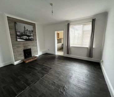 3 bedroom House To Let - Photo 6