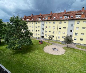 Geräumige 2 ZKB mit Balkon - Foto 2