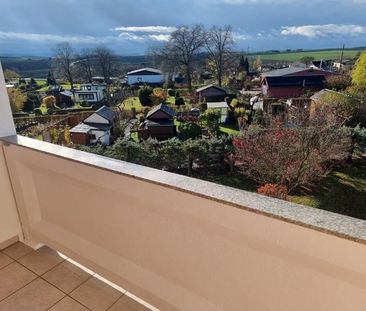 Vierraumwohnung mit Balkon u. super Ausblick - Photo 2