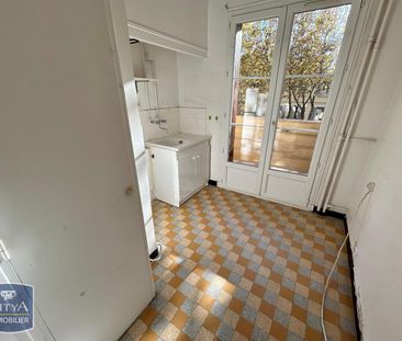 Location Appartement 3 pièces 55m² TOULON 83000 - Photo 6