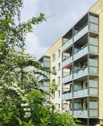 2 Zimmerwohnung mit Balkon wartet auf Dich - Foto 1