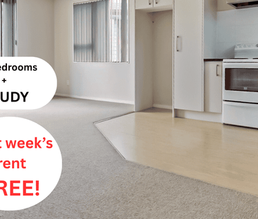 Tidy home in fantastic location! - Photo 1