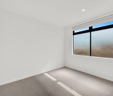 169 Errol Bvd, Mickleham, Vic 3064 - Photo 2