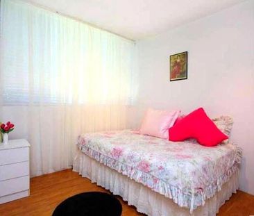 1/38 Goldsborough Road, Taringa, Qld 4068 - Photo 4