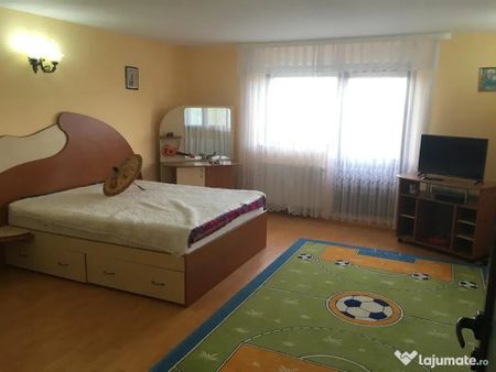 Vila Premium de inchiriat Bucium – 350 mp, ideal Firma / Corporate - Fotografie 3